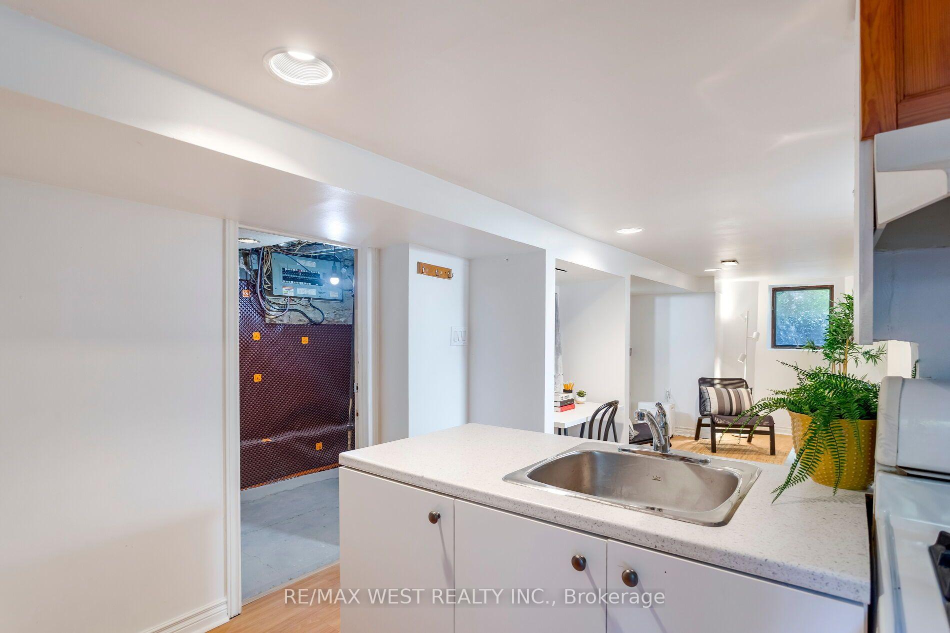 Photo 30 of 195 Dunn Avenue, Toronto, South Parkdale — HOMEH