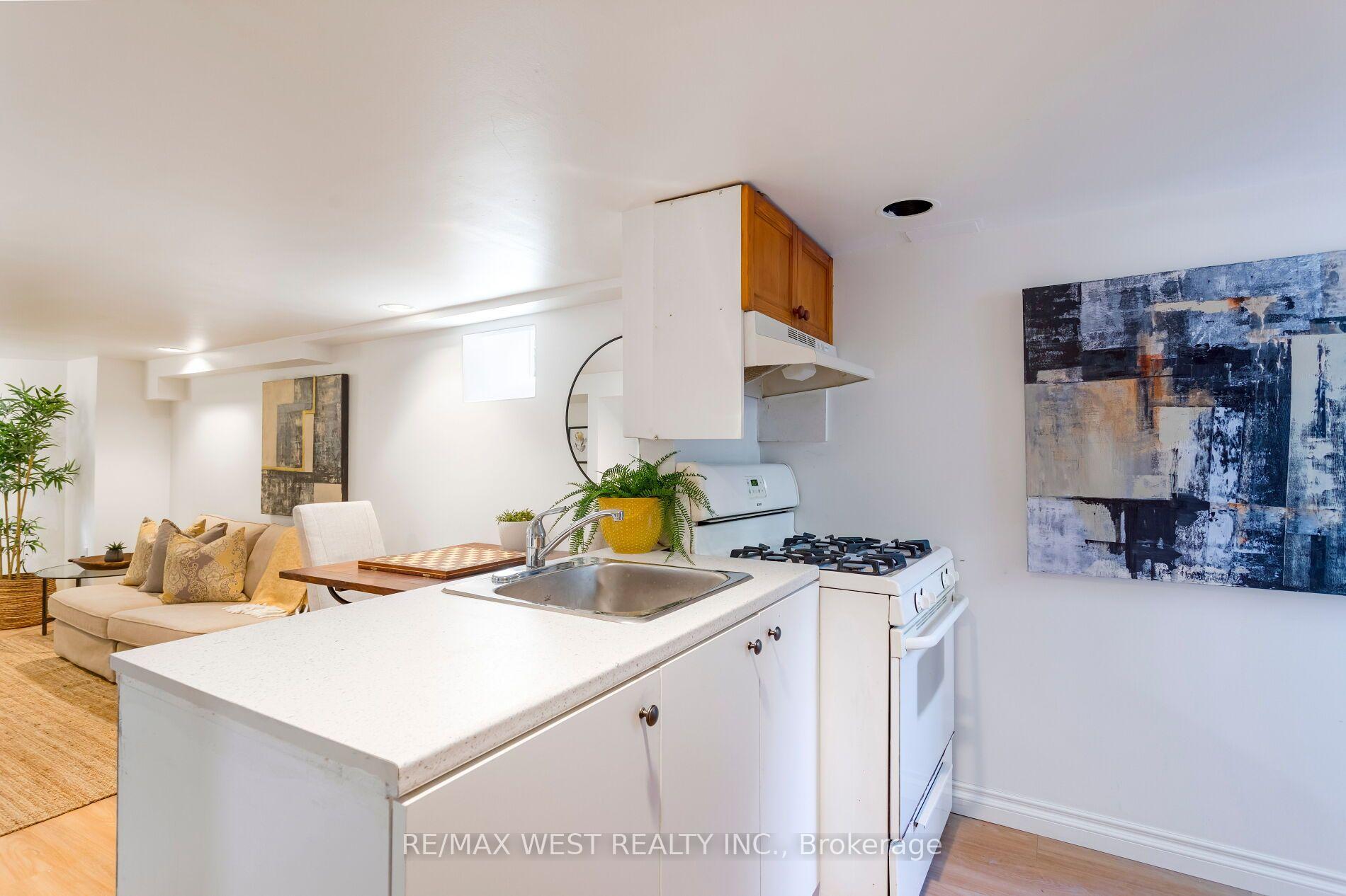 Photo 34 of 195 Dunn Avenue, Toronto, South Parkdale — HOMEH