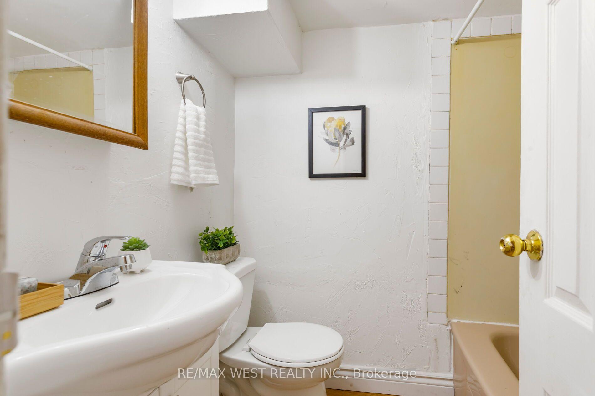 Photo 39 of 195 Dunn Avenue, Toronto, South Parkdale — HOMEH