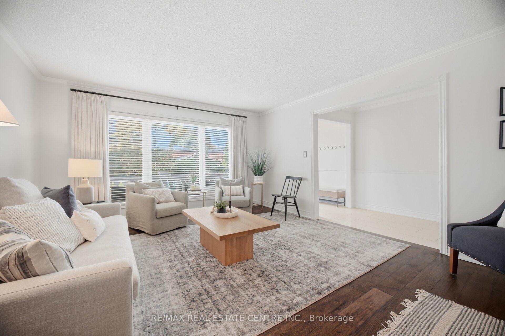 Photo 7 of 1876 Bough Beeches Boulevard, Mississauga, Rathwood — HOMEH