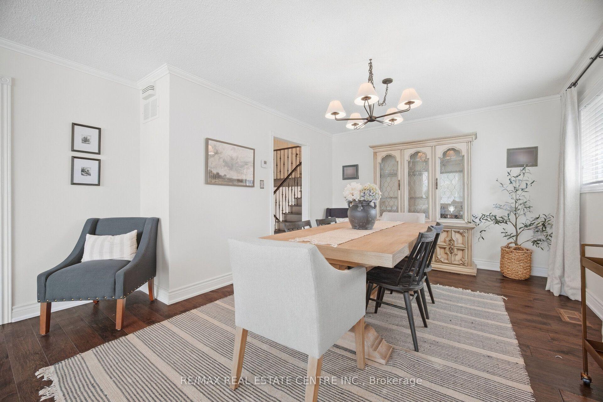 Photo 12 of 1876 Bough Beeches Boulevard, Mississauga, Rathwood — HOMEH
