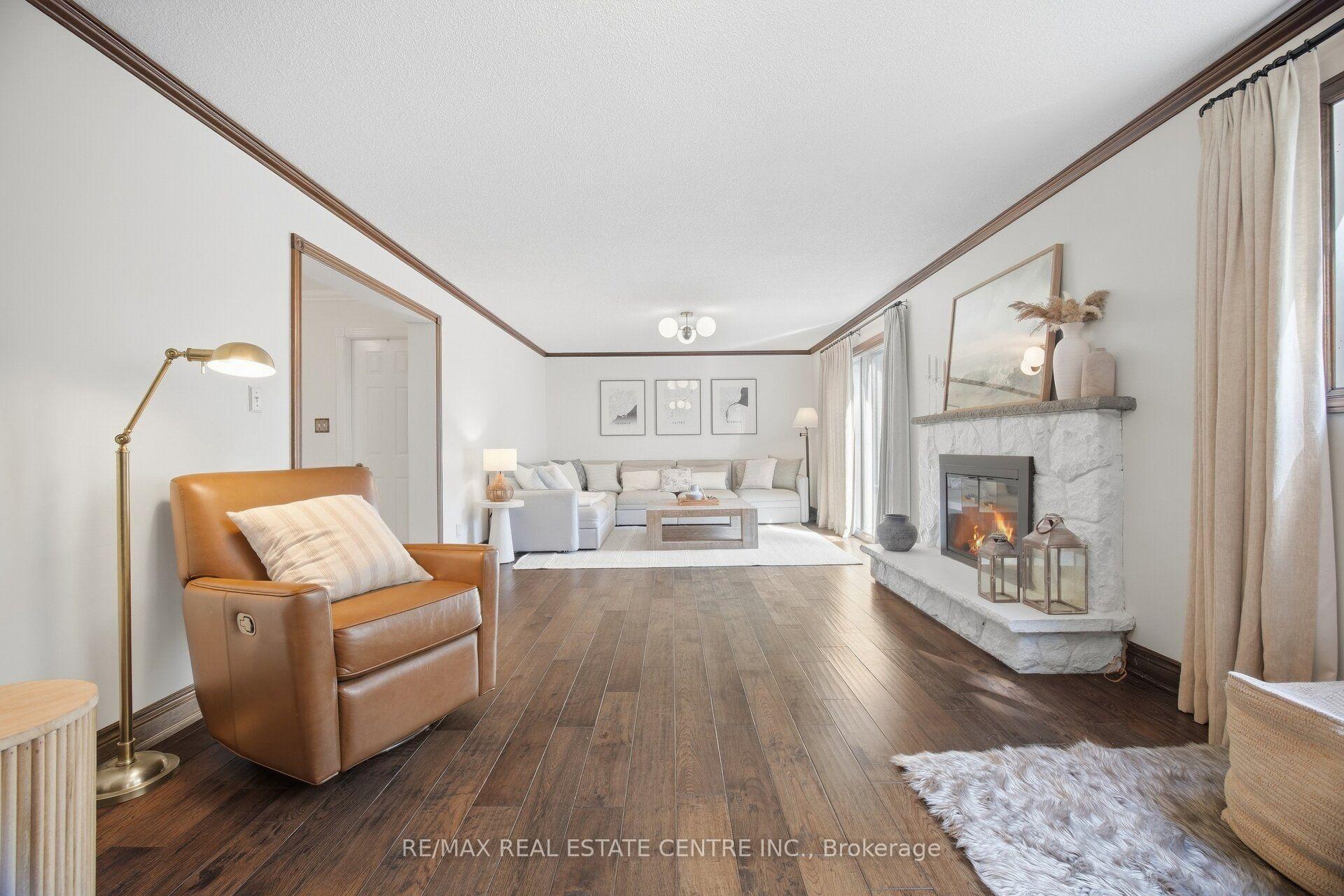 Photo 25 of 1876 Bough Beeches Boulevard, Mississauga, Rathwood — HOMEH