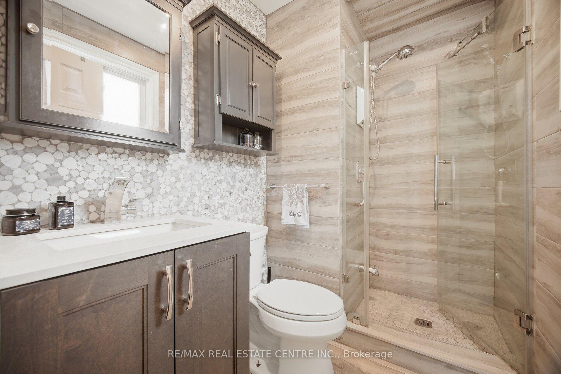 Photo 38 of 1876 Bough Beeches Boulevard, Mississauga, Rathwood — HOMEH
