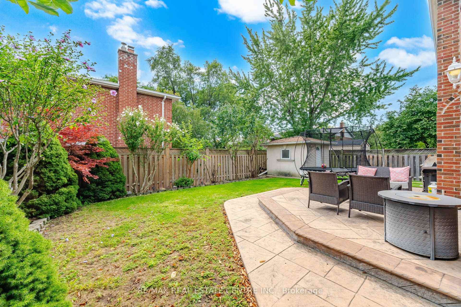 Photo 48 of 1876 Bough Beeches Boulevard, Mississauga, Rathwood — HOMEH