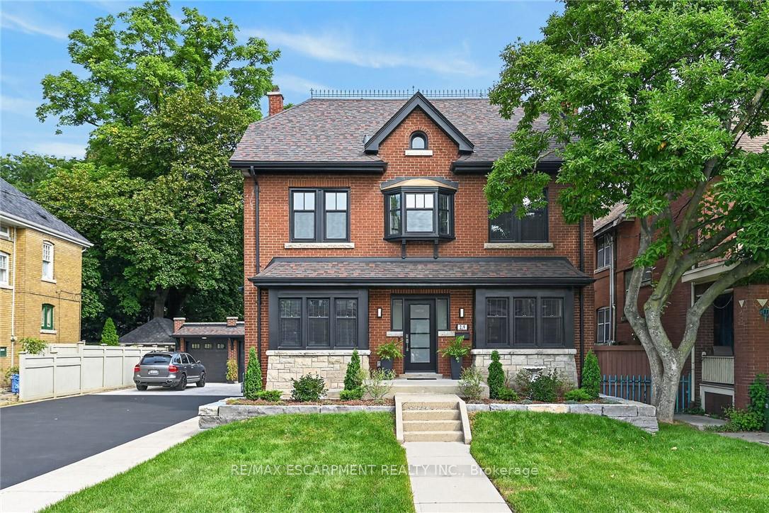 Photo 2 of 209 Delaware Avenue, Hamilton, St. Clair — HOMEH