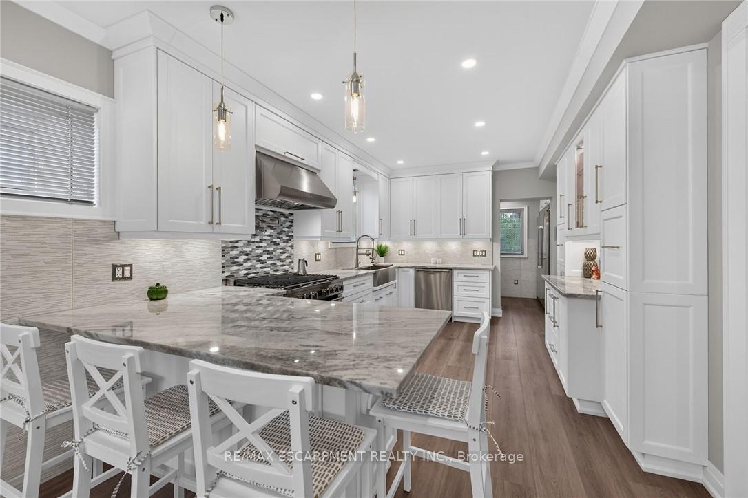 Photo 11 of 209 Delaware Avenue, Hamilton, St. Clair — HOMEH