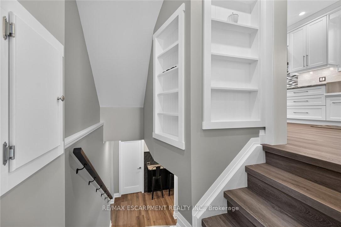 Photo 32 of 209 Delaware Avenue, Hamilton, St. Clair — HOMEH