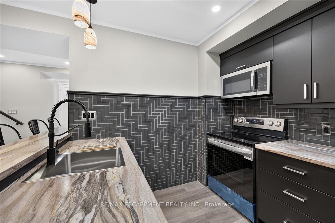 Photo 35 of 209 Delaware Avenue, Hamilton, St. Clair — HOMEH