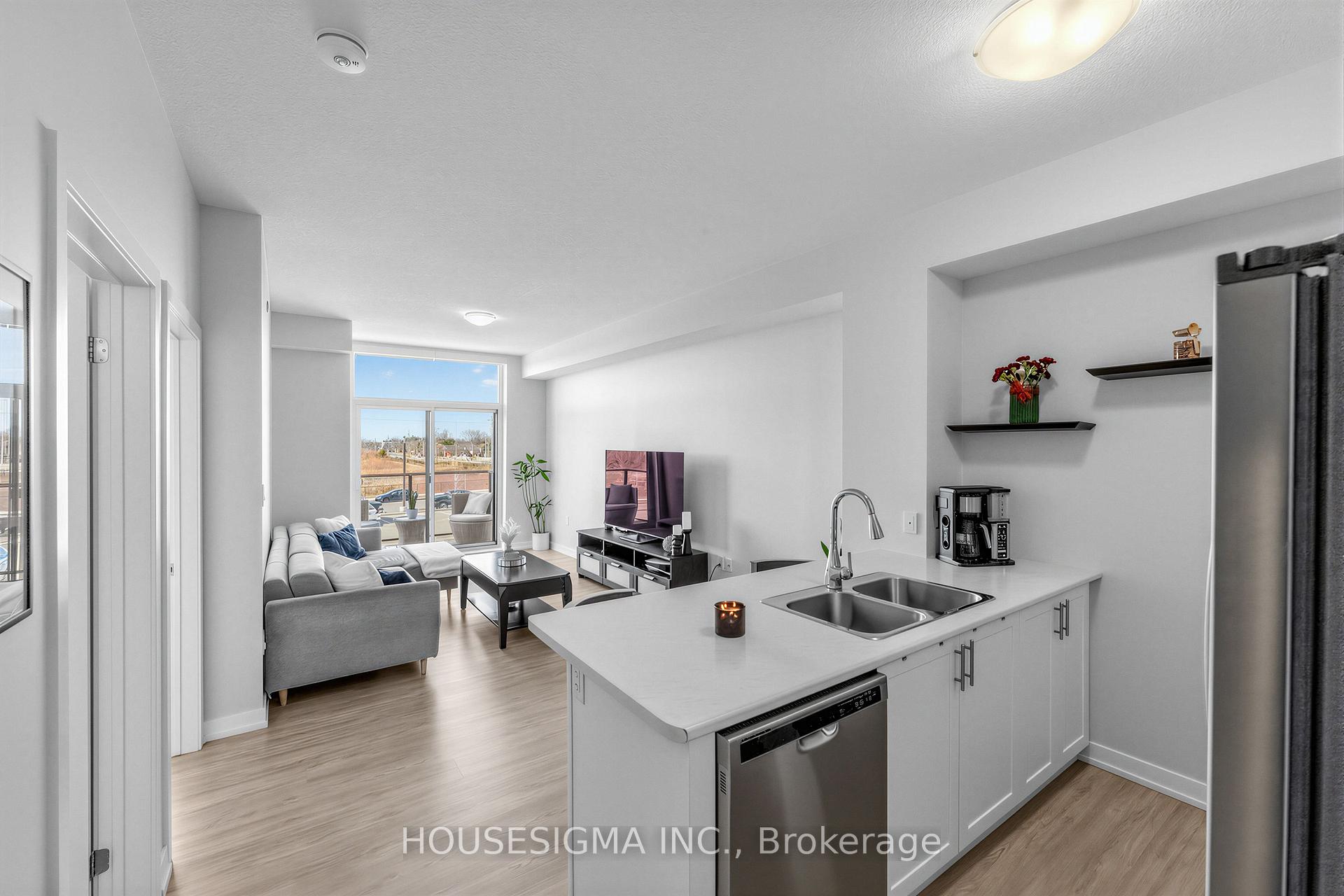 Photo 4 of Unit 230, 450 Dundas Street E, Hamilton, Waterdown — HOMEH