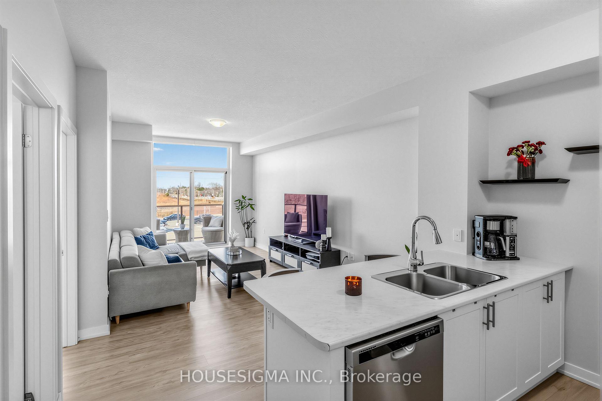 Photo 5 of Unit 230, 450 Dundas Street E, Hamilton, Waterdown — HOMEH