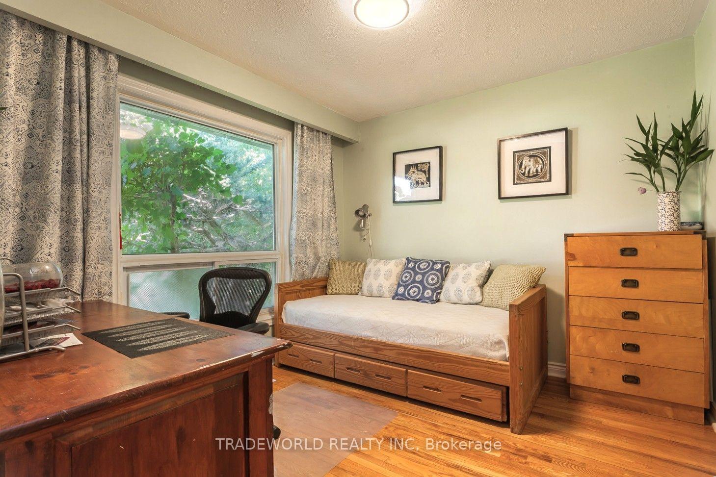 Photo 16 of 70 Fulbert Crescent, Scarborough, Agincourt South-Malvern West — HOMEH