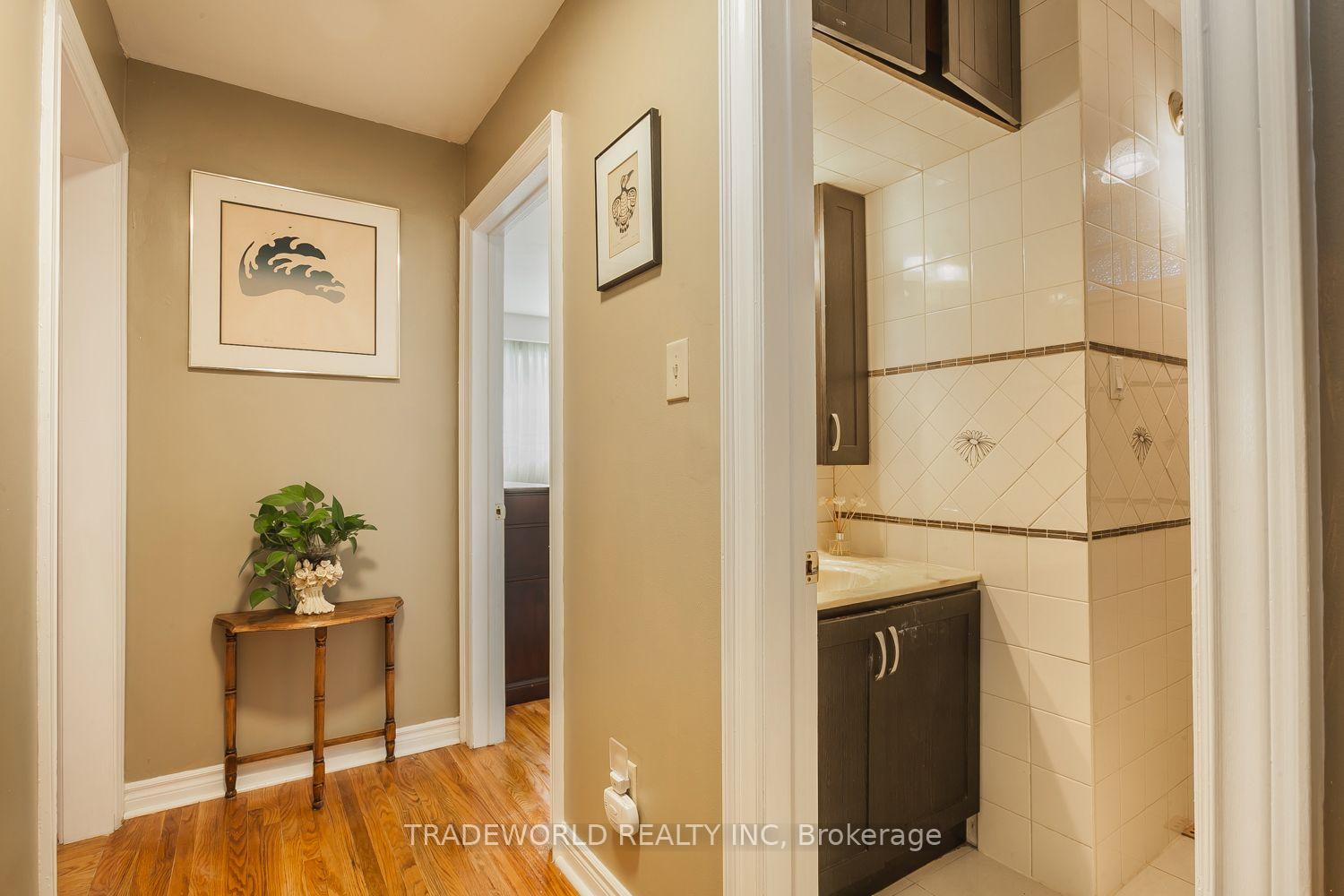 Photo 17 of 70 Fulbert Crescent, Scarborough, Agincourt South-Malvern West — HOMEH
