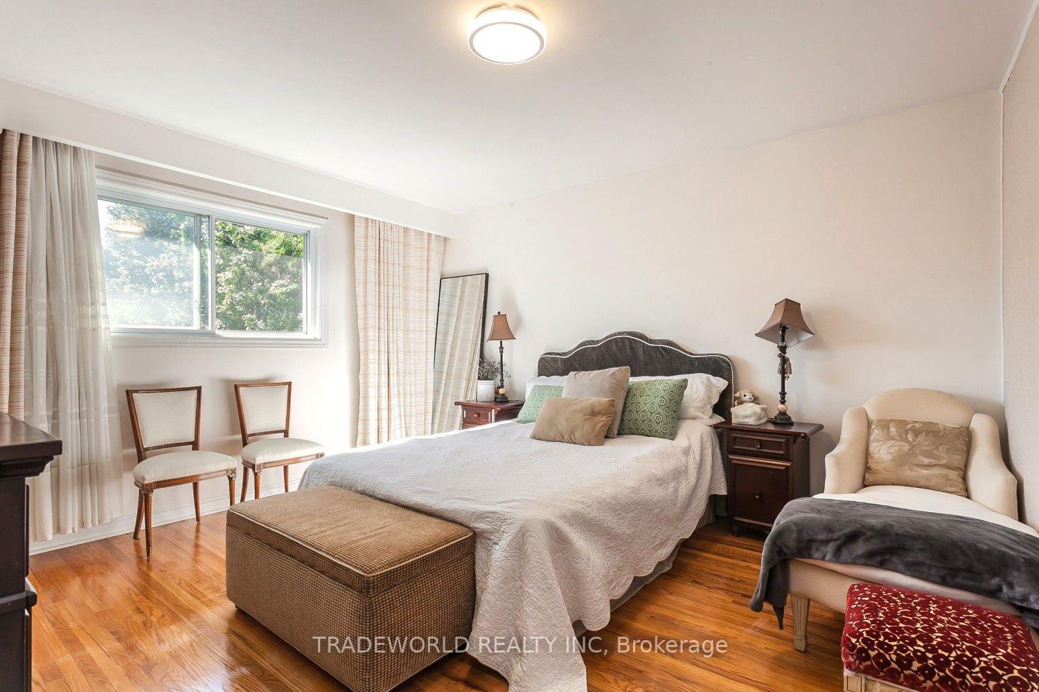 Photo 19 of 70 Fulbert Crescent, Scarborough, Agincourt South-Malvern West — HOMEH