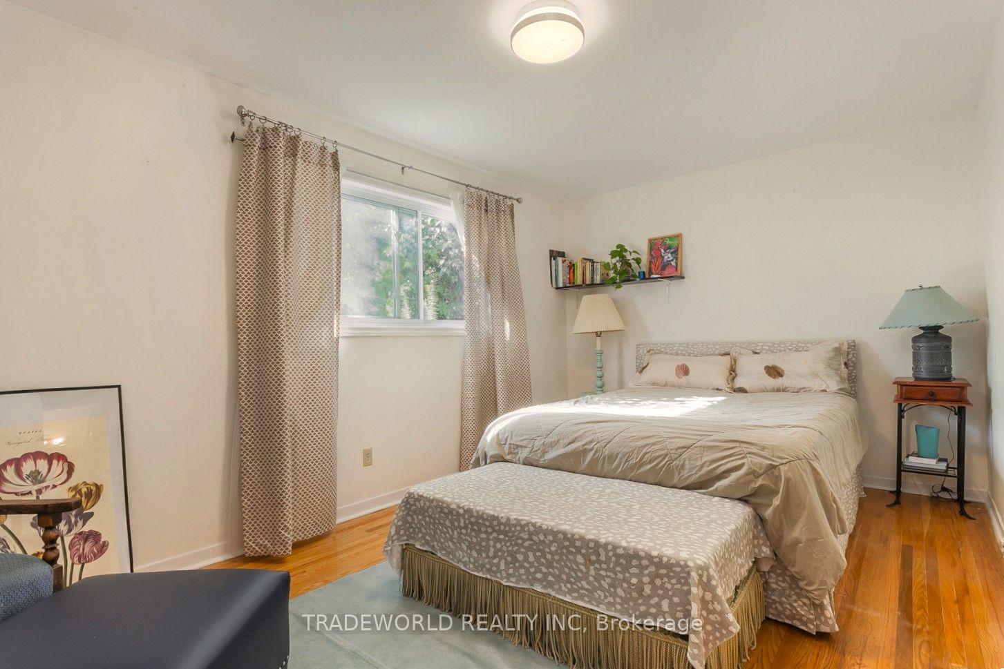 Photo 23 of 70 Fulbert Crescent, Scarborough, Agincourt South-Malvern West — HOMEH