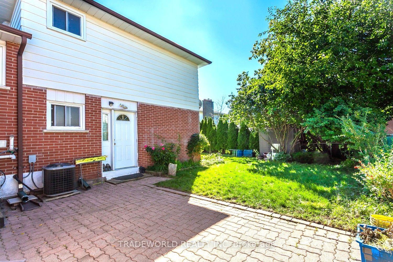 Photo 31 of 70 Fulbert Crescent, Scarborough, Agincourt South-Malvern West — HOMEH
