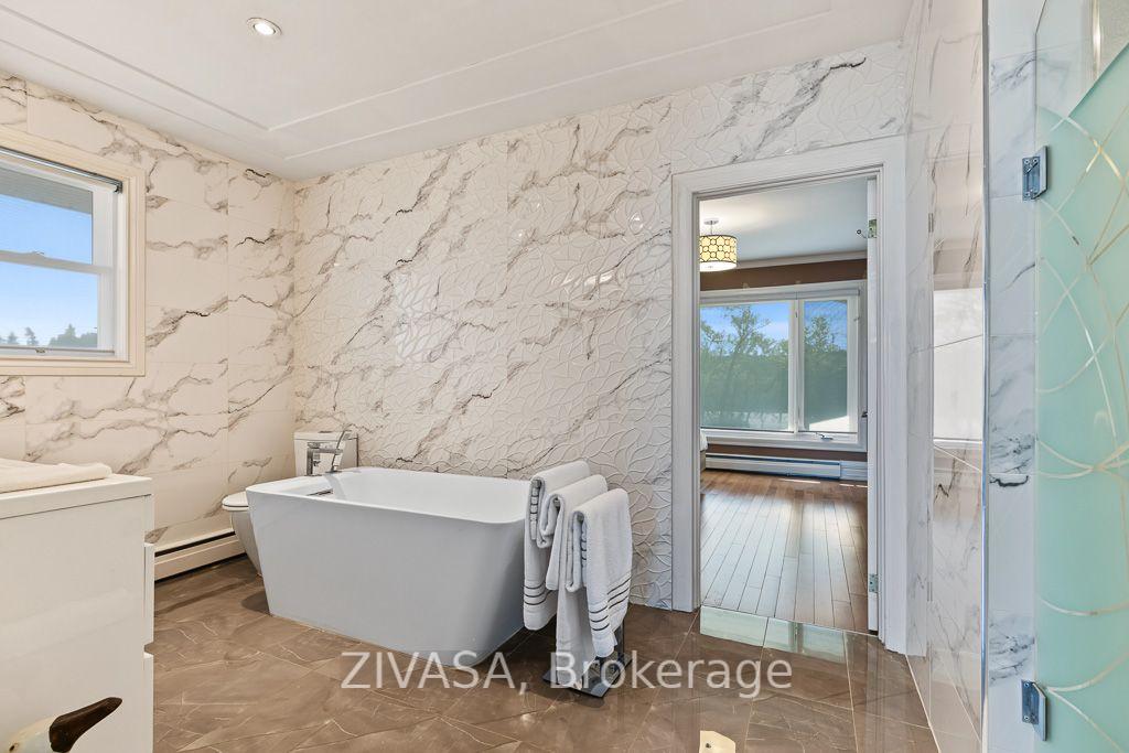Photo 31 of 1069 North Service Road, Hamilton, Stoney Creek — HOMEH