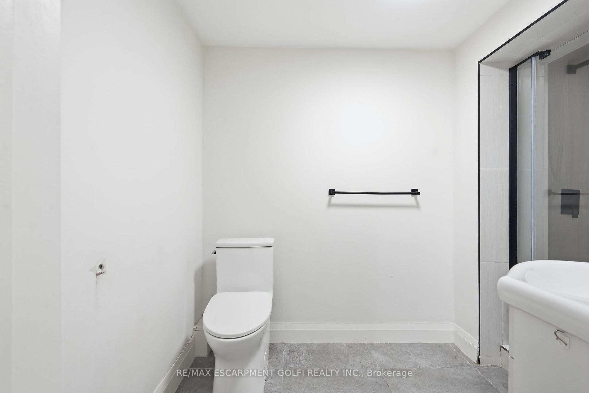 Photo 8 of Unit Lower, 47 Barrington Drive, Welland, Prince Charles — HOMEH