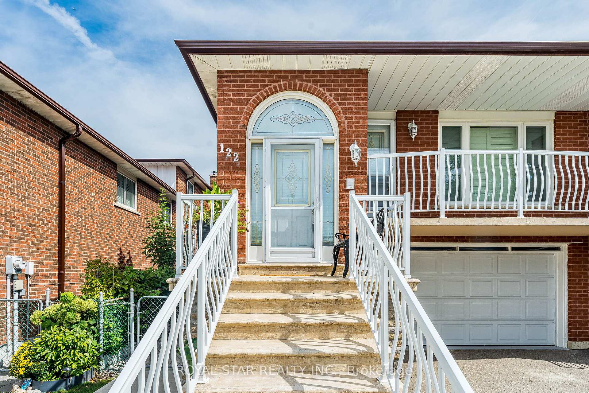 Photo 7 of 122 Sawmill Road, North York, Glenfield-Jane Heights — HOMEH