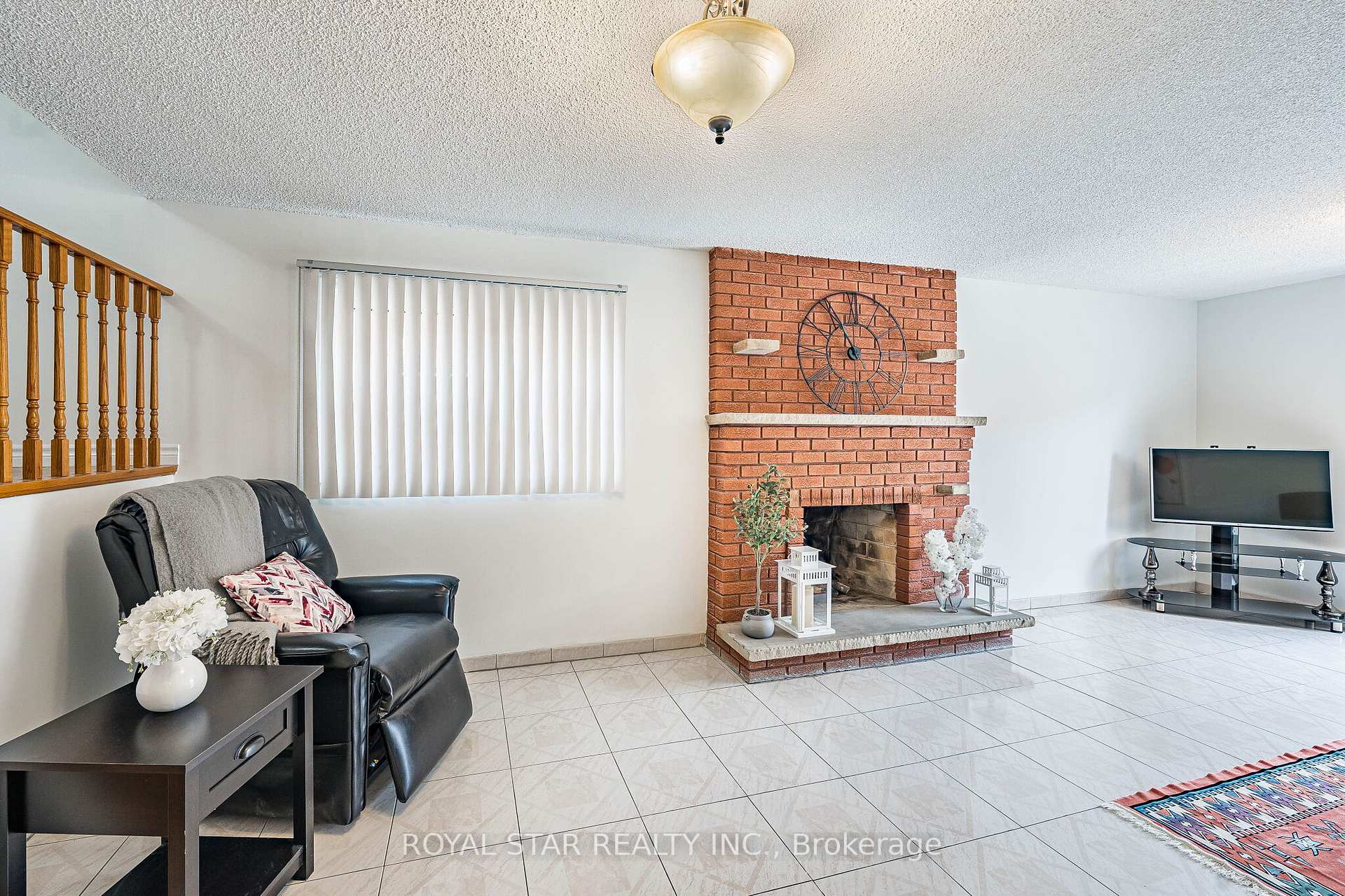 Photo 21 of 122 Sawmill Road, North York, Glenfield-Jane Heights — HOMEH