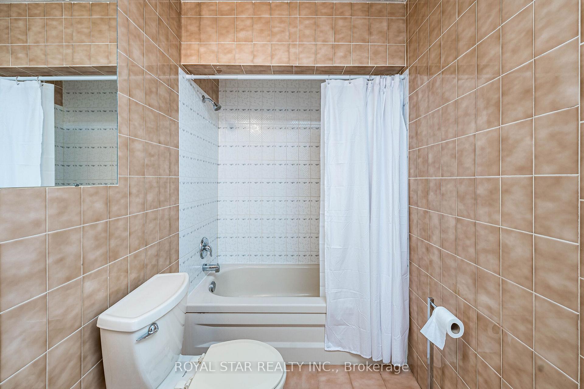 Photo 41 of 122 Sawmill Road, North York, Glenfield-Jane Heights — HOMEH