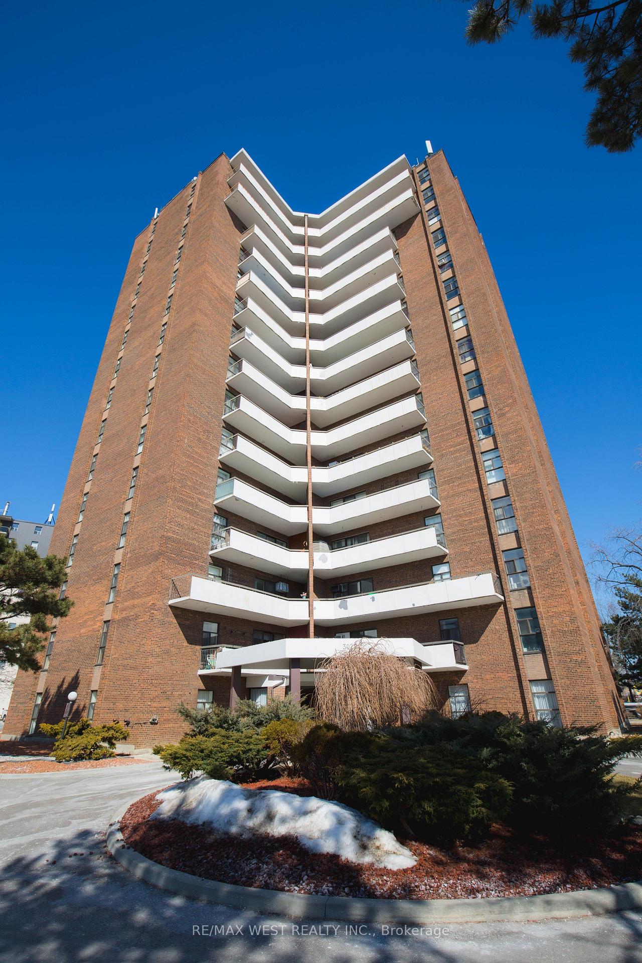 Photo of Unit 1503, 3025 Queen Frederica Drive