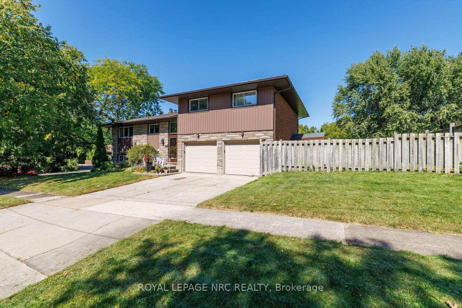 Photo 2 of 2 Glenbrae Avenue, St. Catharines, Burleigh Hill — HOMEH