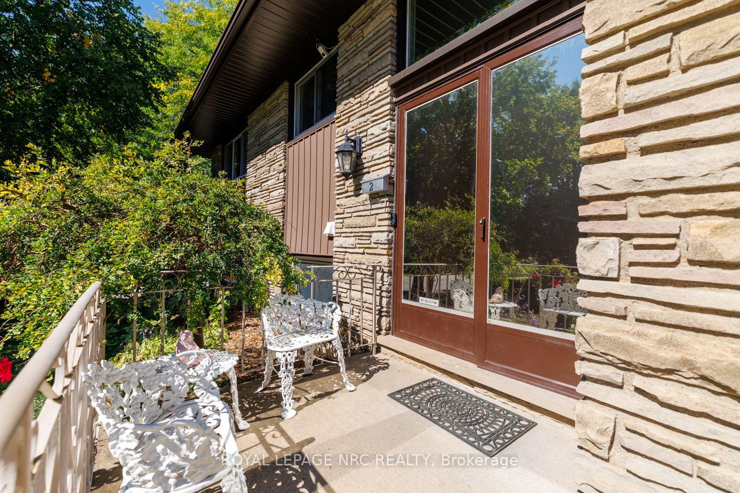 Photo 13 of 2 Glenbrae Avenue, St. Catharines, Burleigh Hill — HOMEH