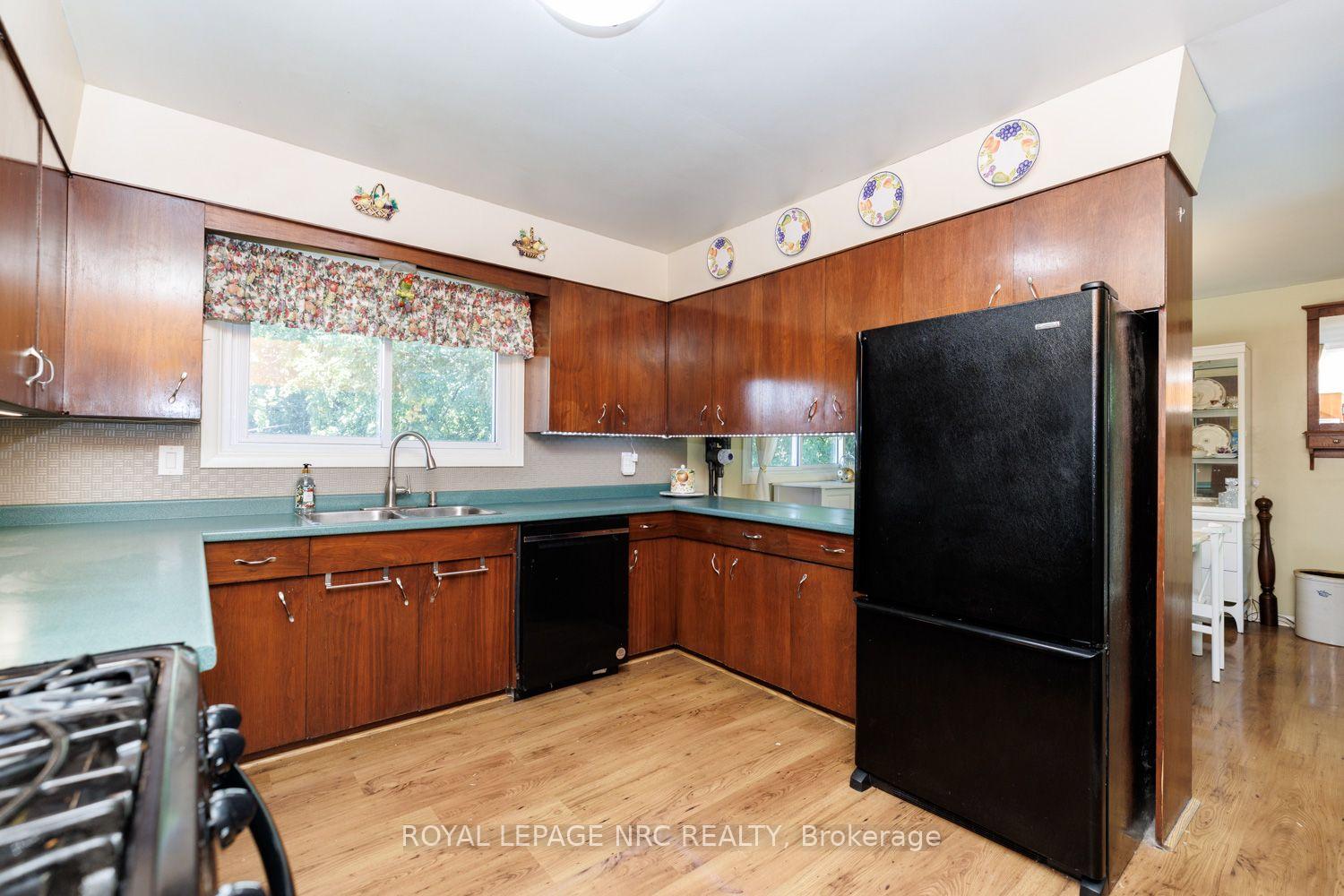Photo 21 of 2 Glenbrae Avenue, St. Catharines, Burleigh Hill — HOMEH