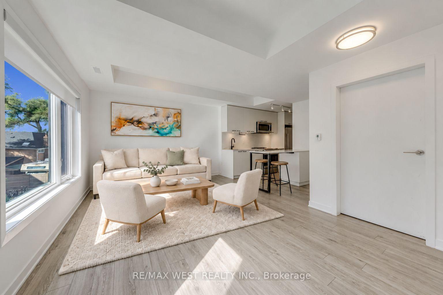Photo 7 of Unit 3, 40 Ed Clark Gardens Boulevard, Toronto, Weston-Pellam Park — HOMEH