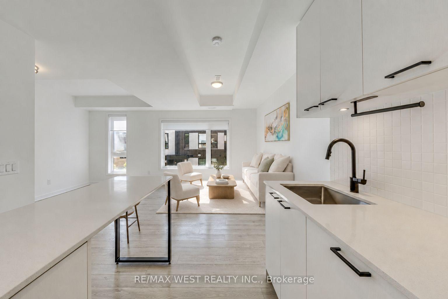 Photo 14 of Unit 3, 40 Ed Clark Gardens Boulevard, Toronto, Weston-Pellam Park — HOMEH