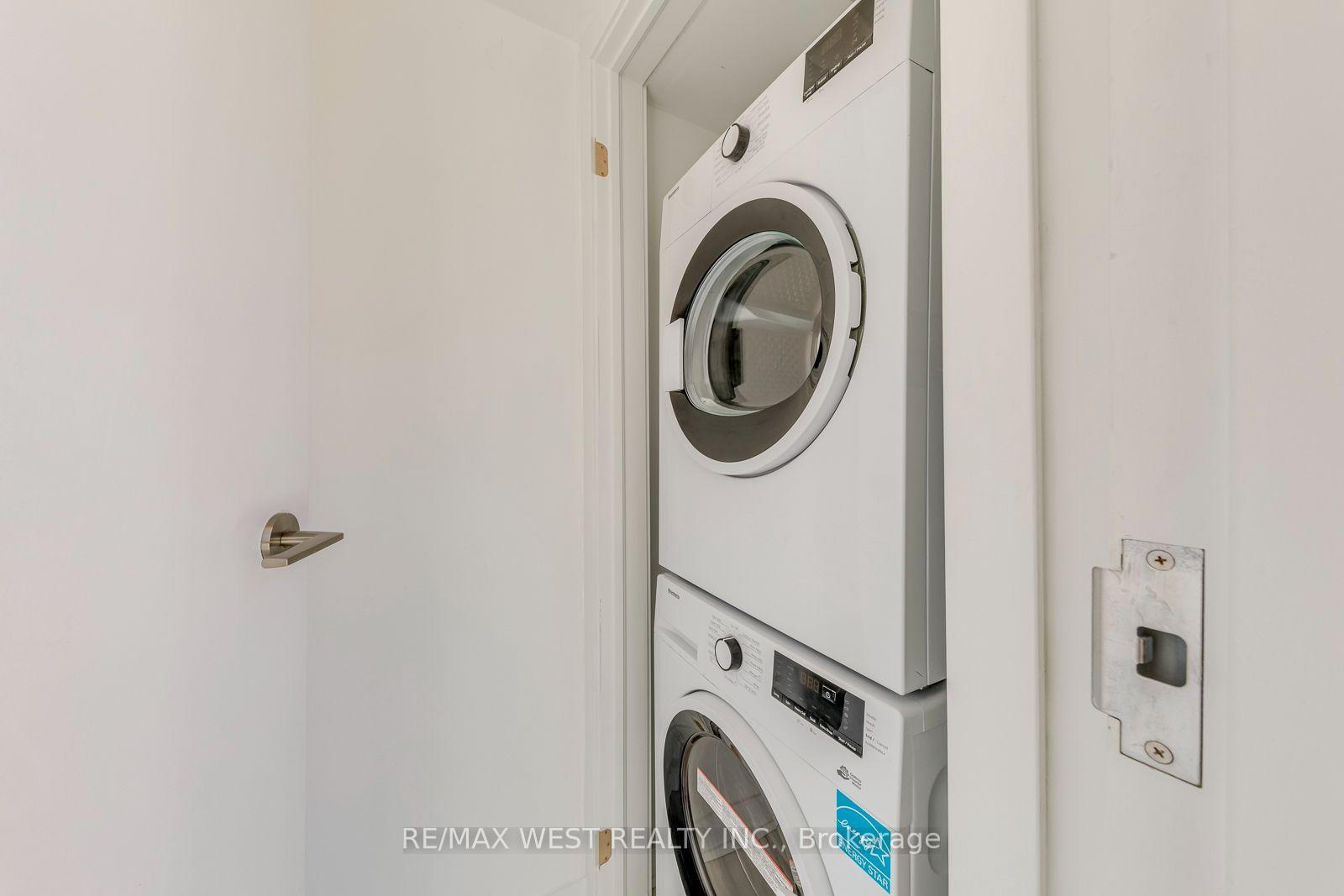 Photo 22 of Unit 3, 40 Ed Clark Gardens Boulevard, Toronto, Weston-Pellam Park — HOMEH