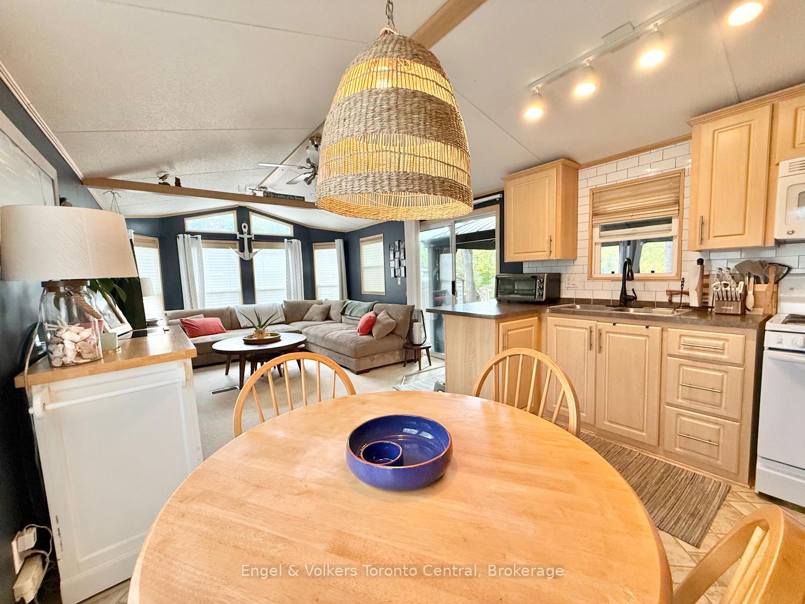 Photo 7 of Unit P 6, 7489 Sideroad 5 E, Wellington North, Rural Wellington North — HOMEH