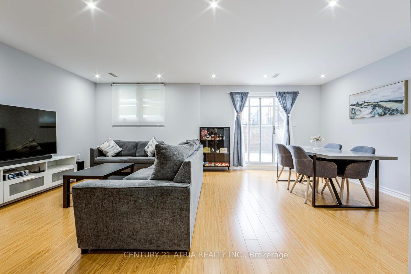 Photo 20 of Unit 938, 75 Weldrick Road E, Richmond Hill, Observatory — HOMEH