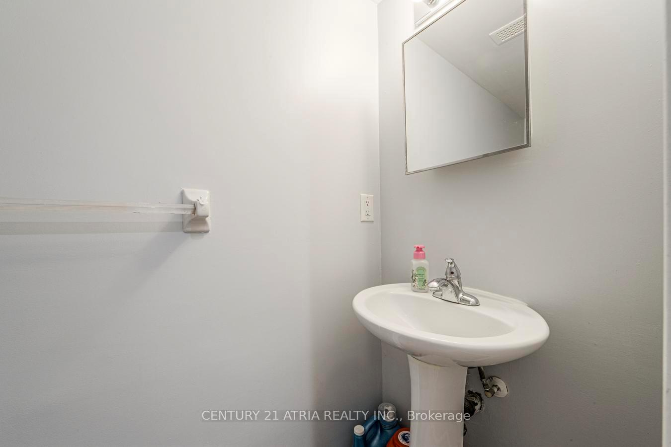 Photo 24 of Unit 938, 75 Weldrick Road E, Richmond Hill, Observatory — HOMEH