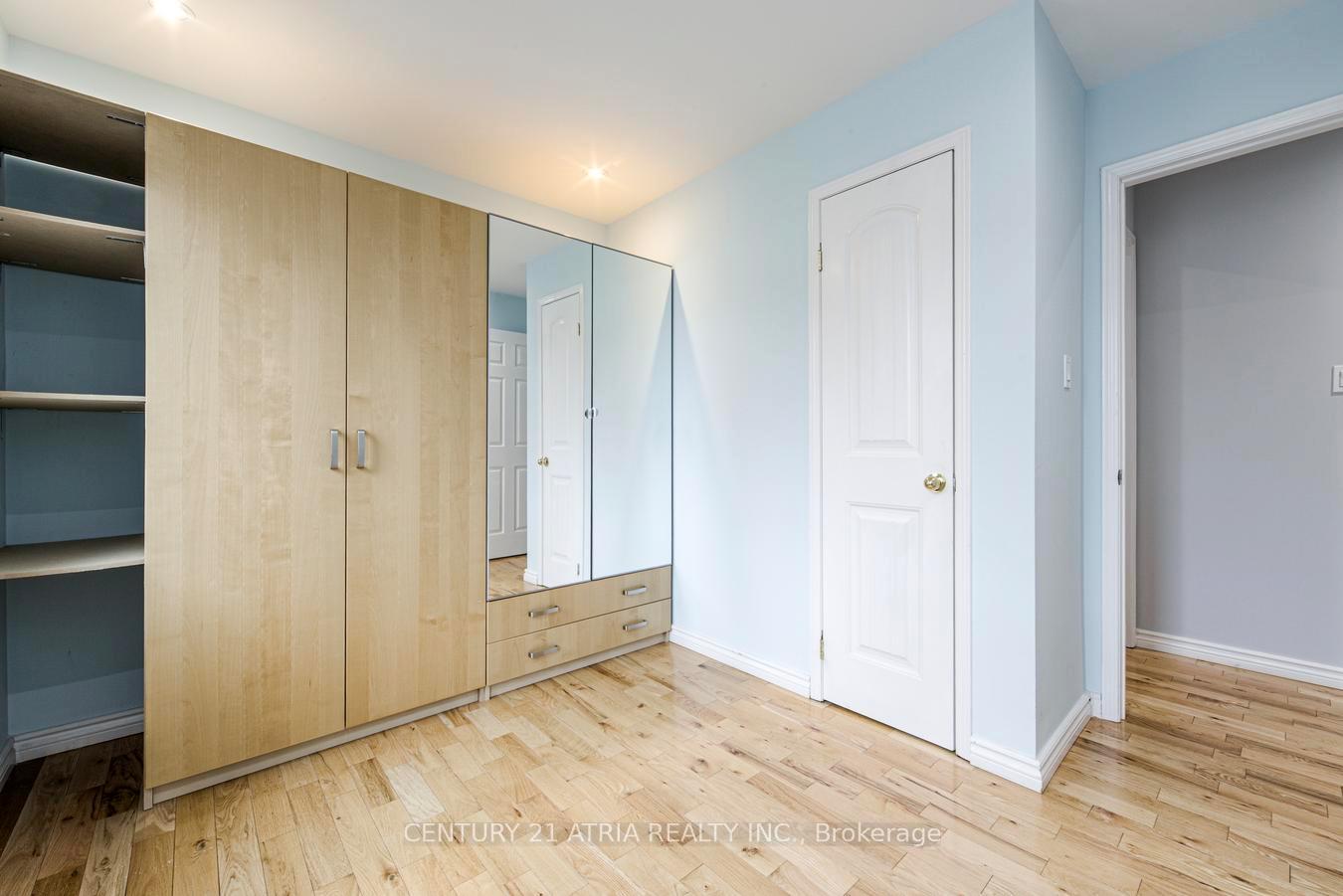 Photo 33 of Unit 938, 75 Weldrick Road E, Richmond Hill, Observatory — HOMEH