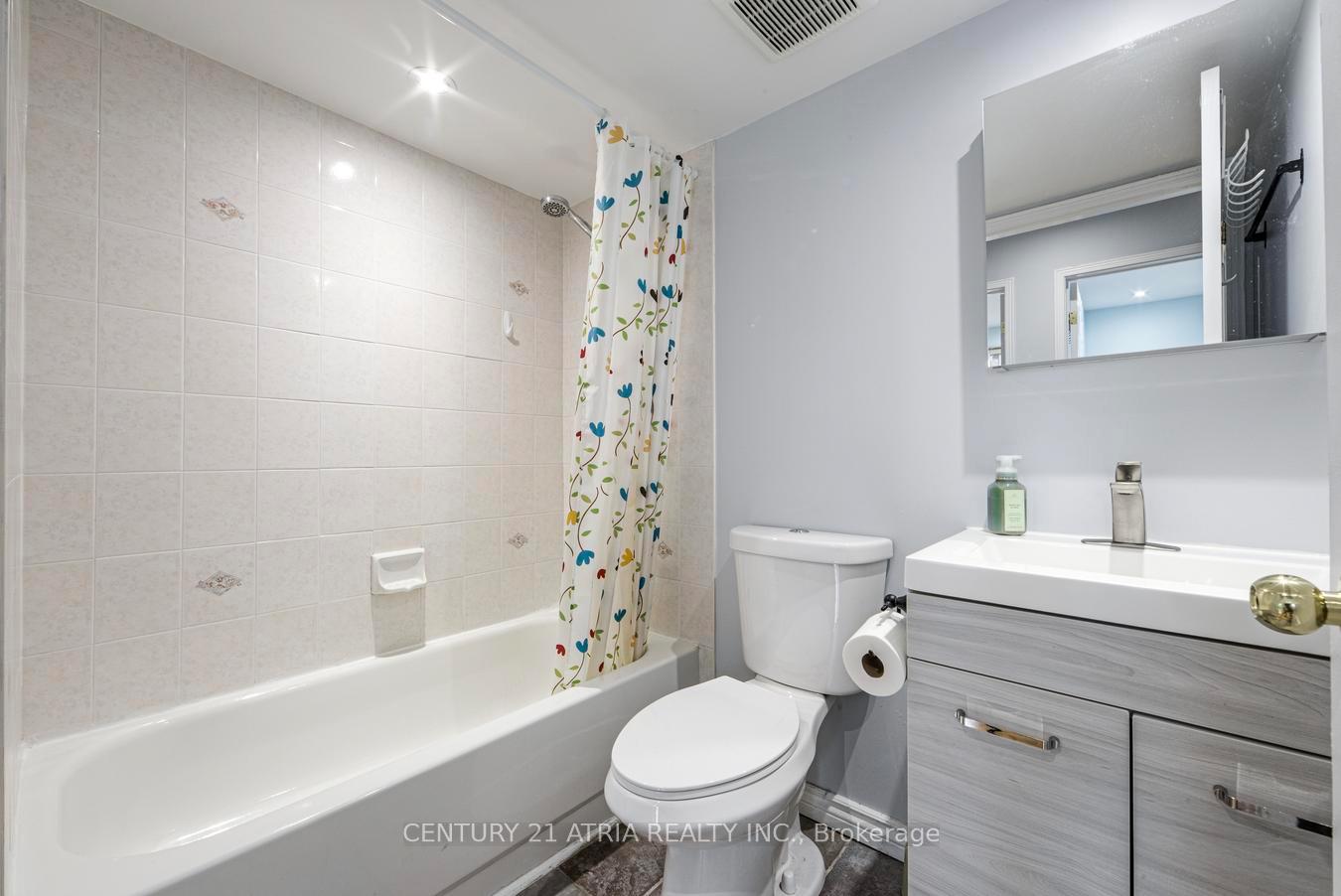 Photo 36 of Unit 938, 75 Weldrick Road E, Richmond Hill, Observatory — HOMEH