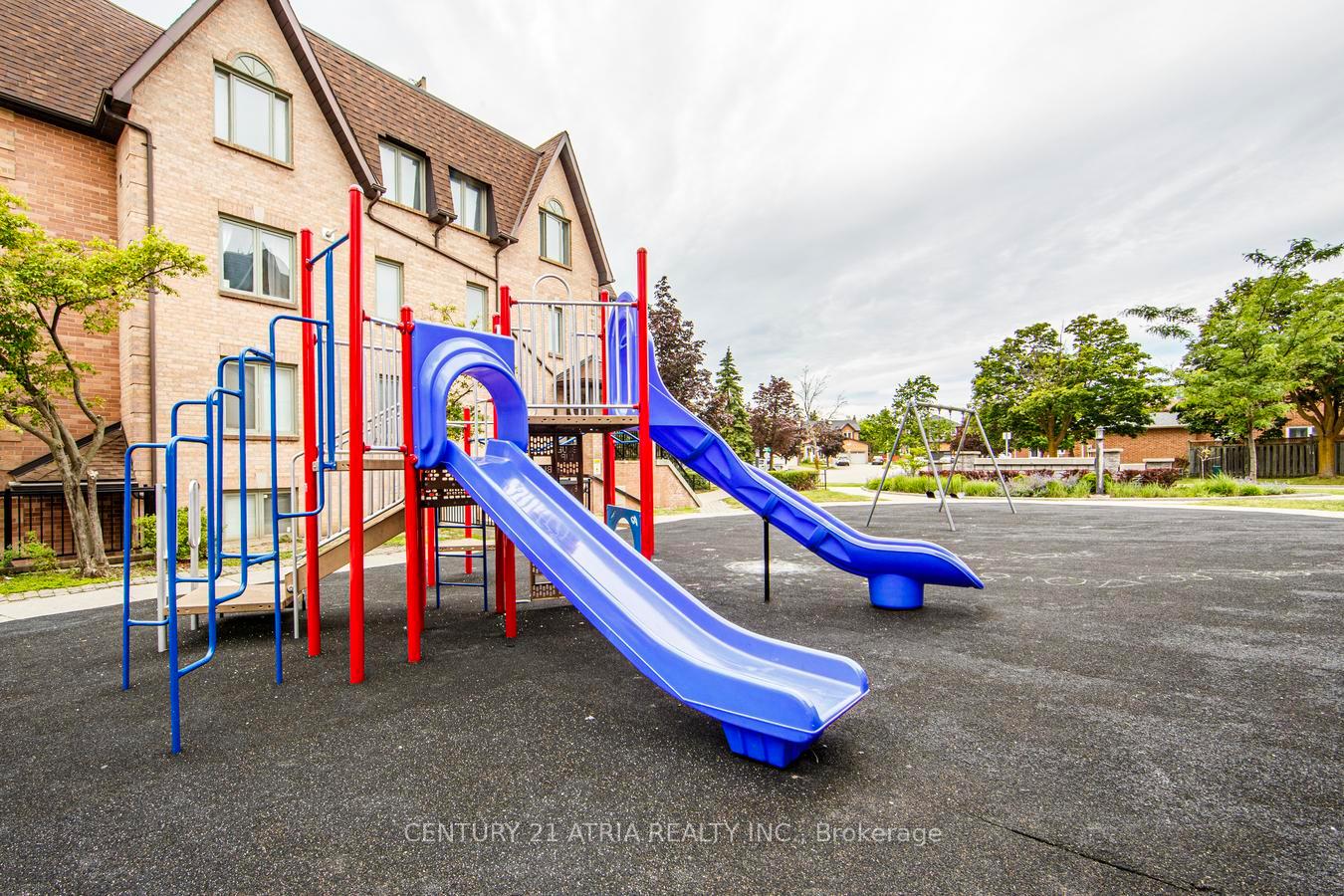 Photo 39 of Unit 938, 75 Weldrick Road E, Richmond Hill, Observatory — HOMEH