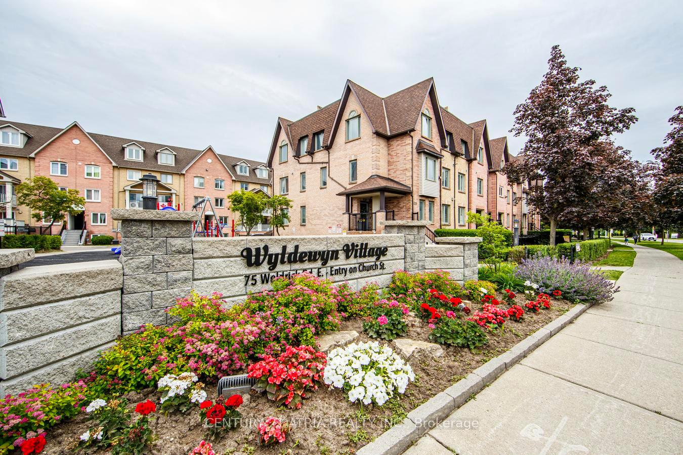 Photo 41 of Unit 938, 75 Weldrick Road E, Richmond Hill, Observatory — HOMEH