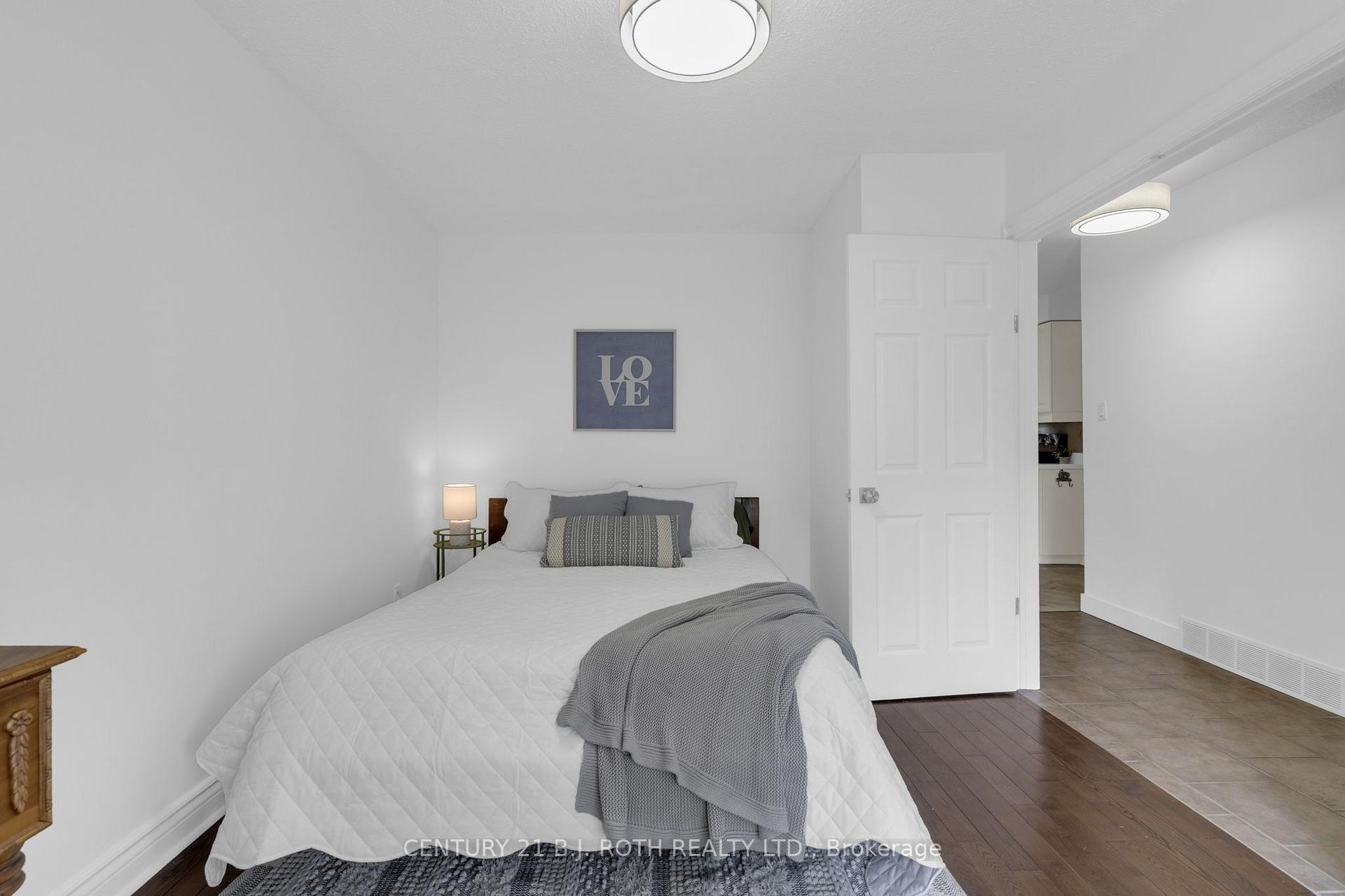 Photo 8 of 63 Oren Boulevard, Barrie, Sunnidale — HOMEH