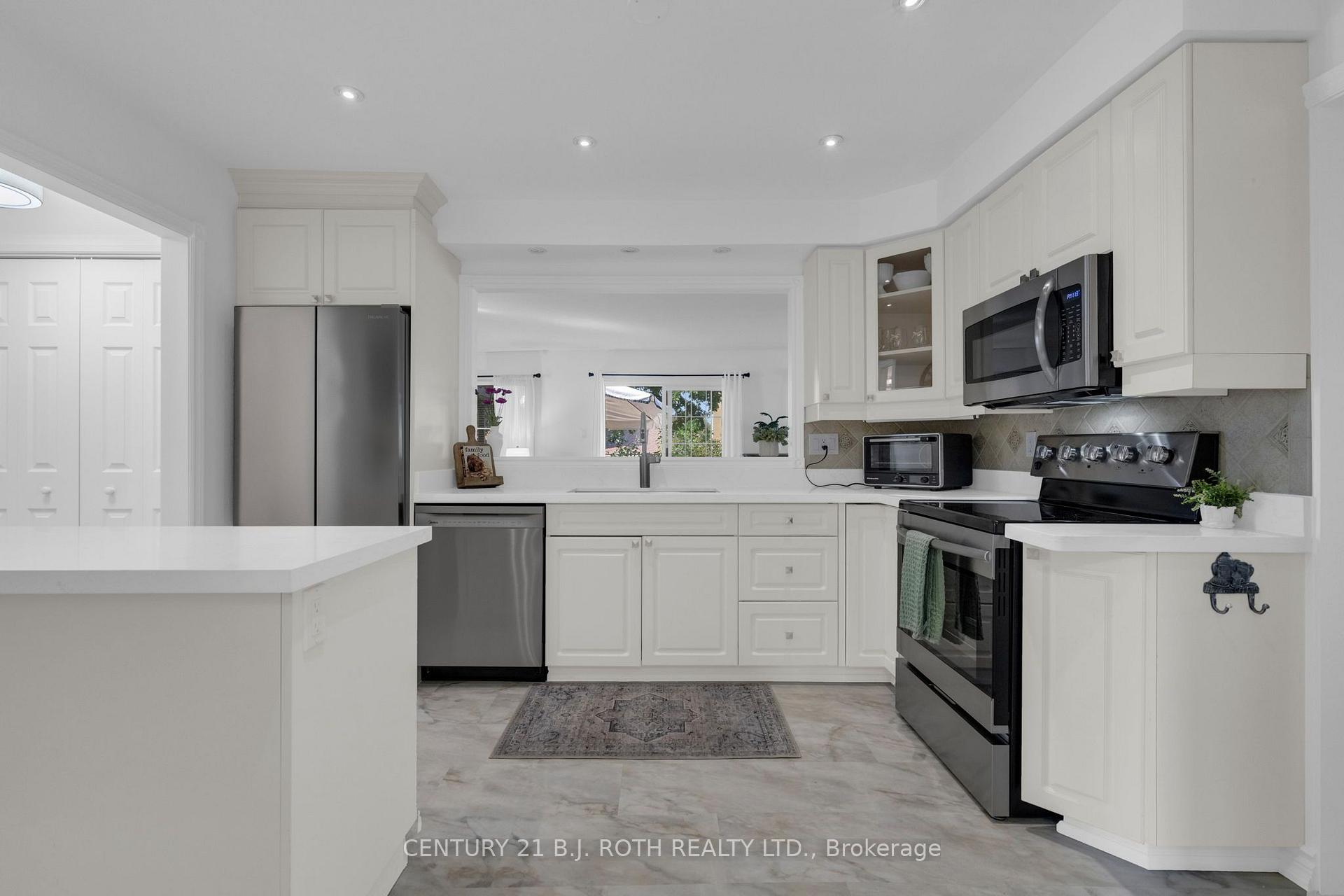 Photo 10 of 63 Oren Boulevard, Barrie, Sunnidale — HOMEH