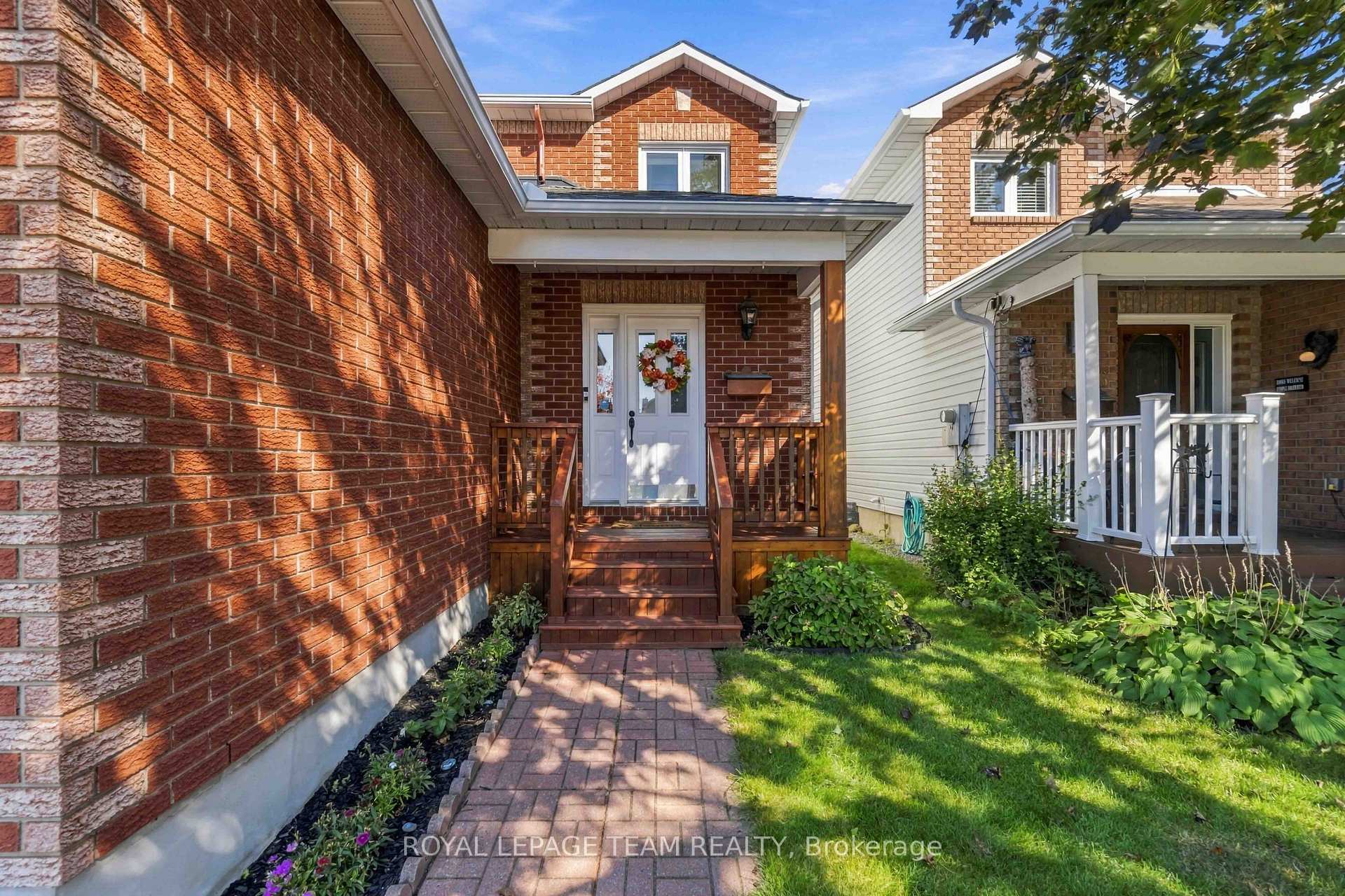 Photo 2 of 1938 La Chapelle Street, Ottawa, Chapel Hill — HOMEH