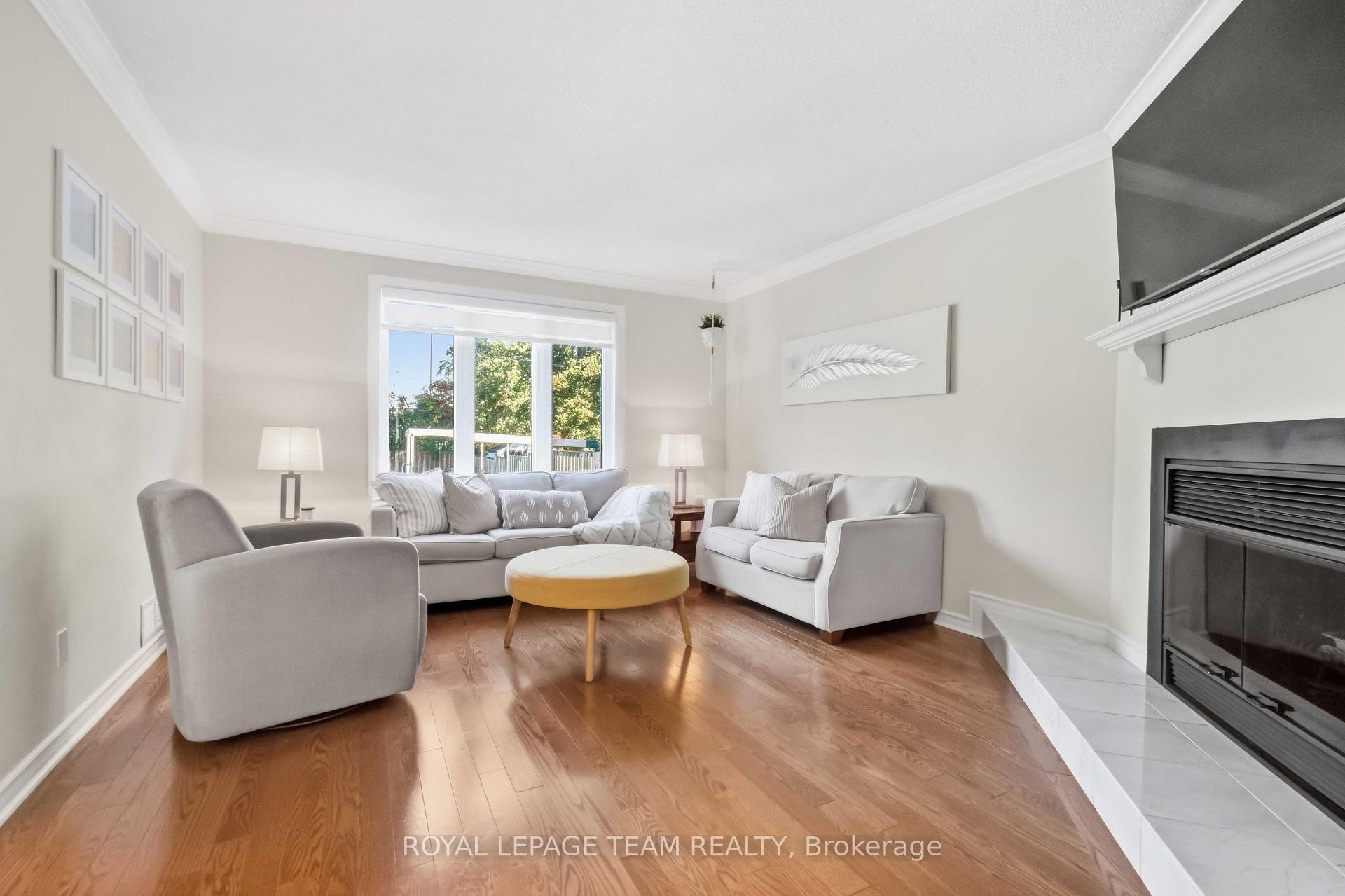 Photo 8 of 1938 La Chapelle Street, Ottawa, Chapel Hill — HOMEH