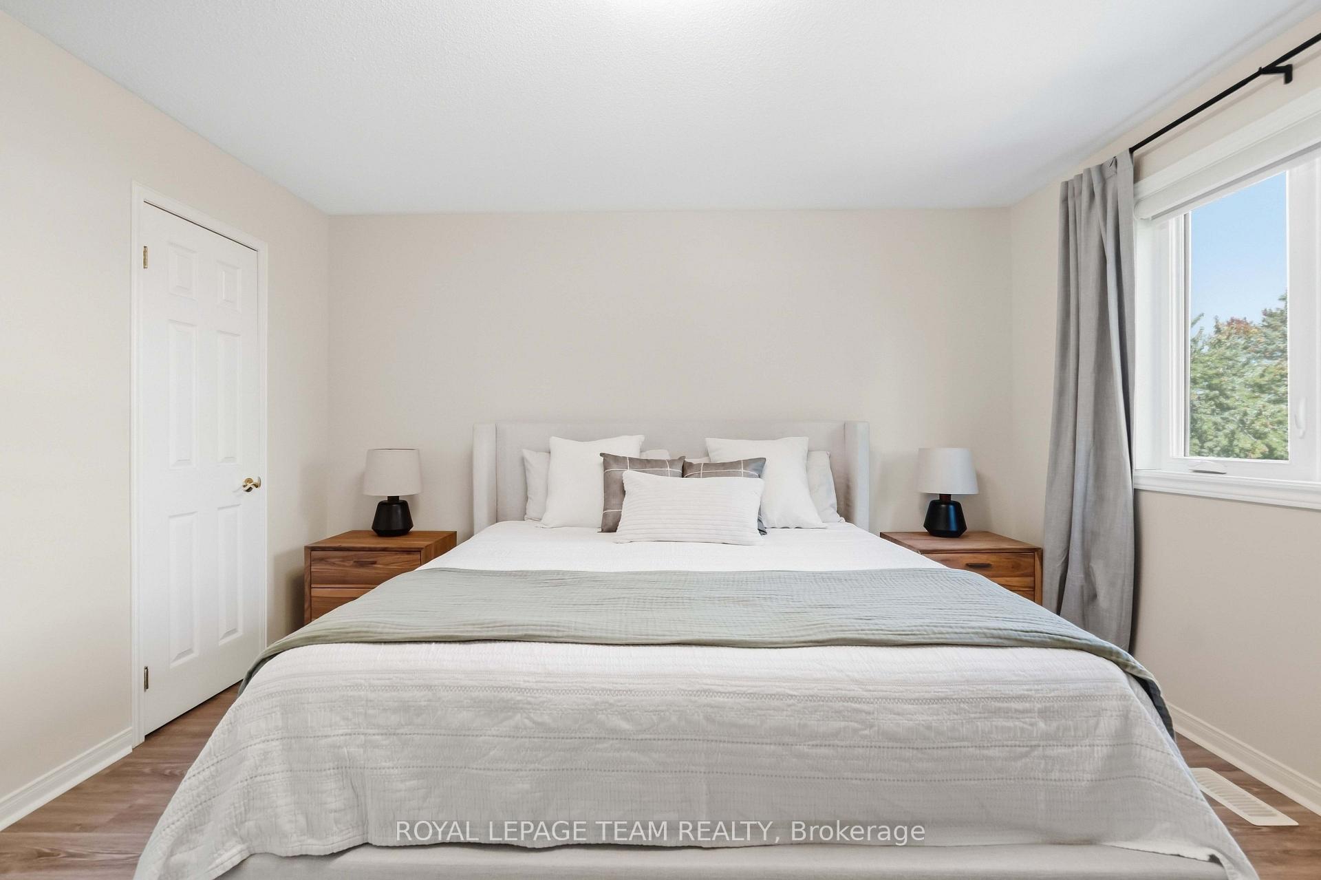 Photo 22 of 1938 La Chapelle Street, Ottawa, Chapel Hill — HOMEH