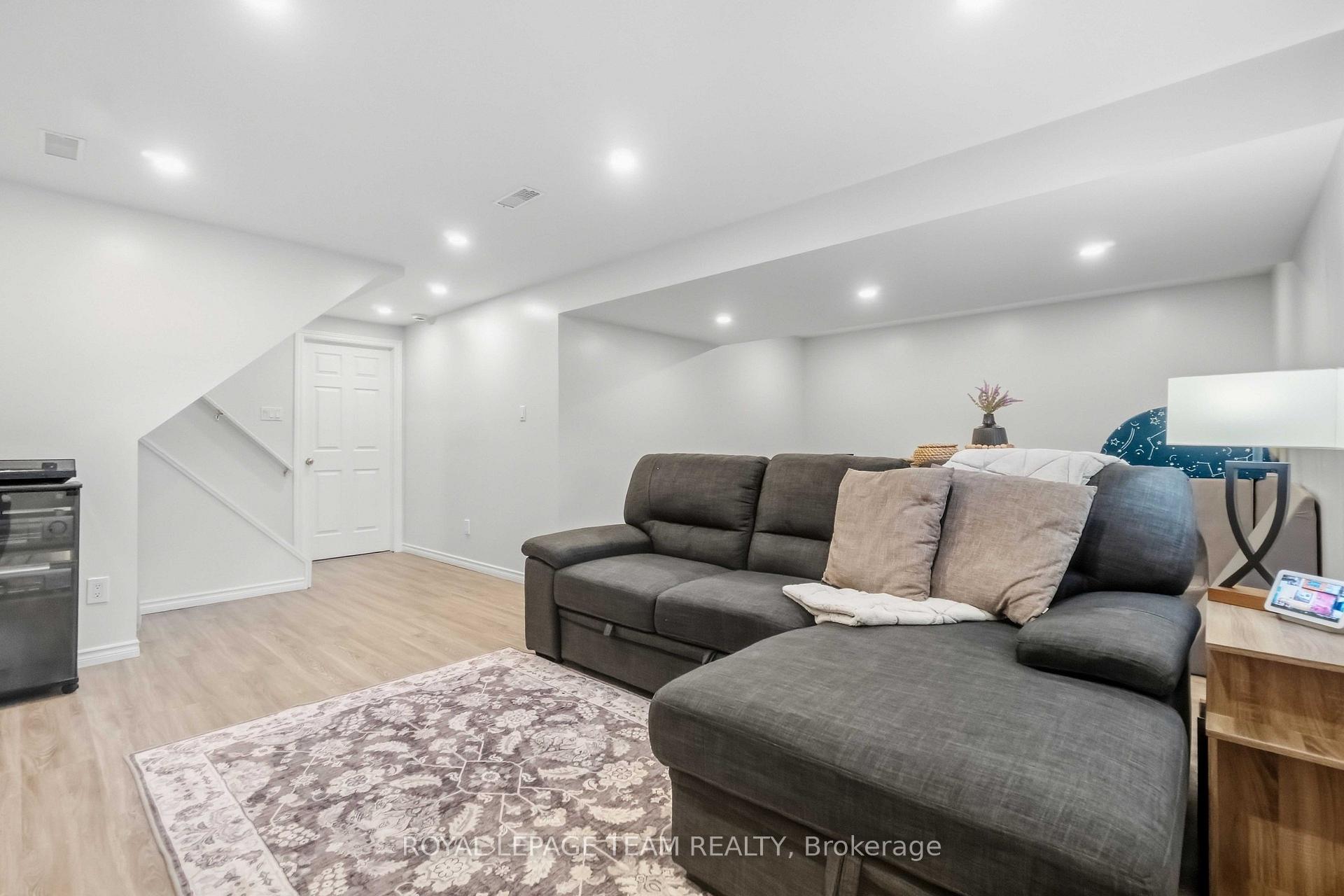 Photo 39 of 1938 La Chapelle Street, Ottawa, Chapel Hill — HOMEH