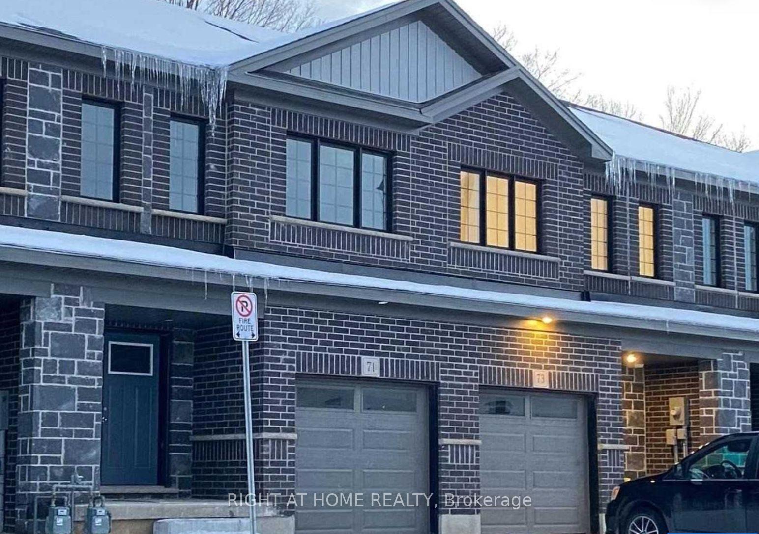 Photo 1 of 71 Woodedge Circle, Kitchener, Pioneer Park/Doon/Wyldwoods — HOMEH