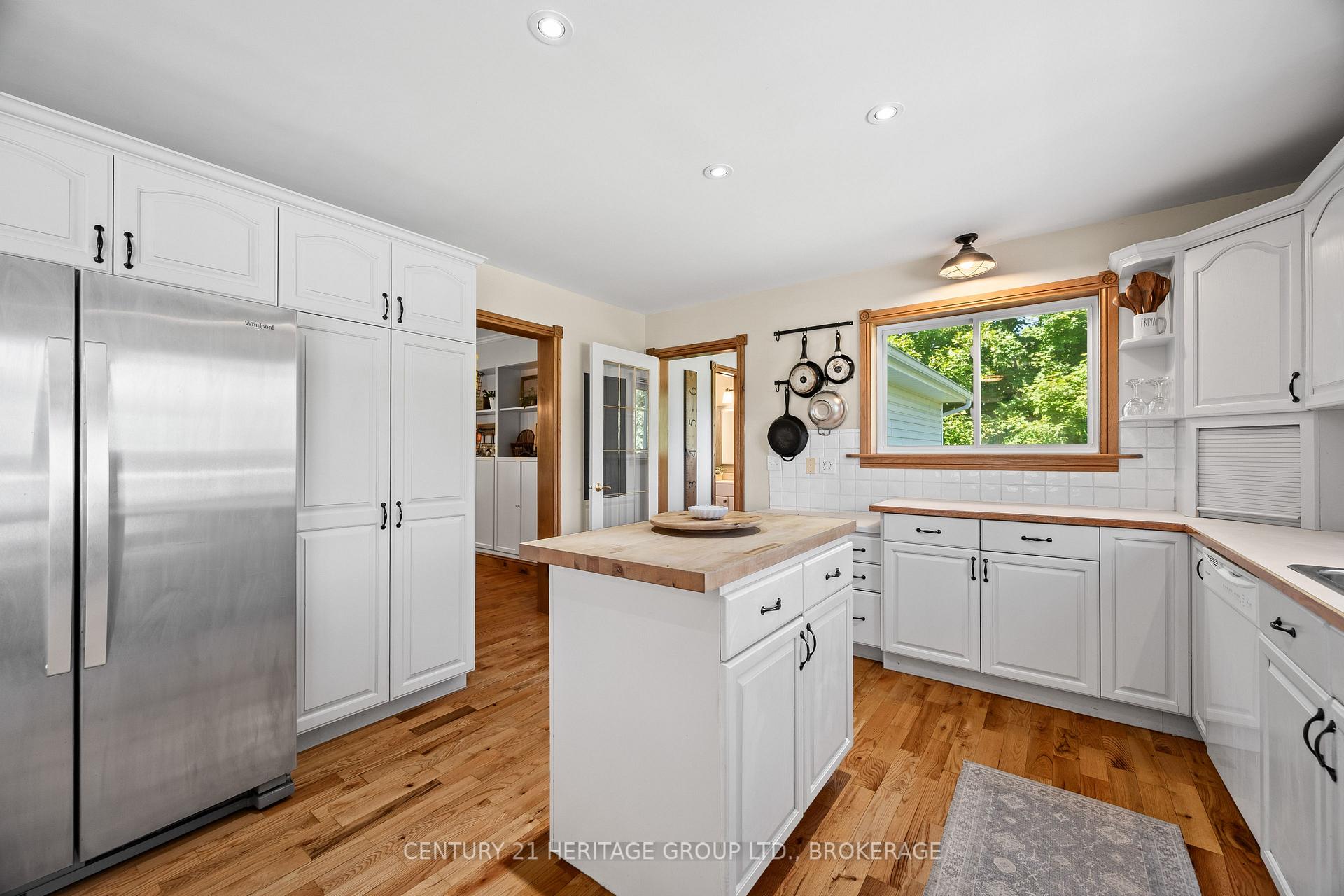 Photo 12 of 4665 Garrison Court, Frontenac, Frontenac South — HOMEH