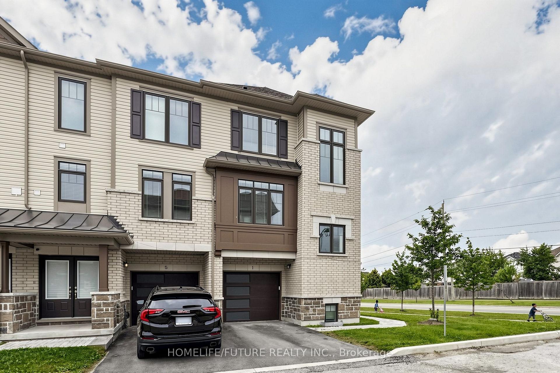 Photo 2 of 1 Bavin Street, Clarington, Bowmanville — HOMEH