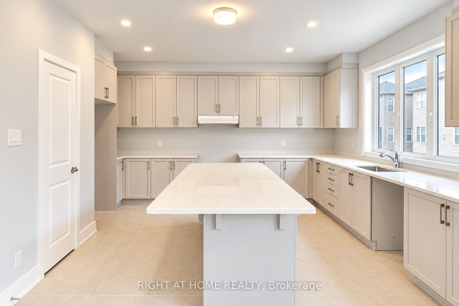Photo 4 of 615 Cygnus Street, Ottawa, Barrhaven - Half Moon Bay — HOMEH