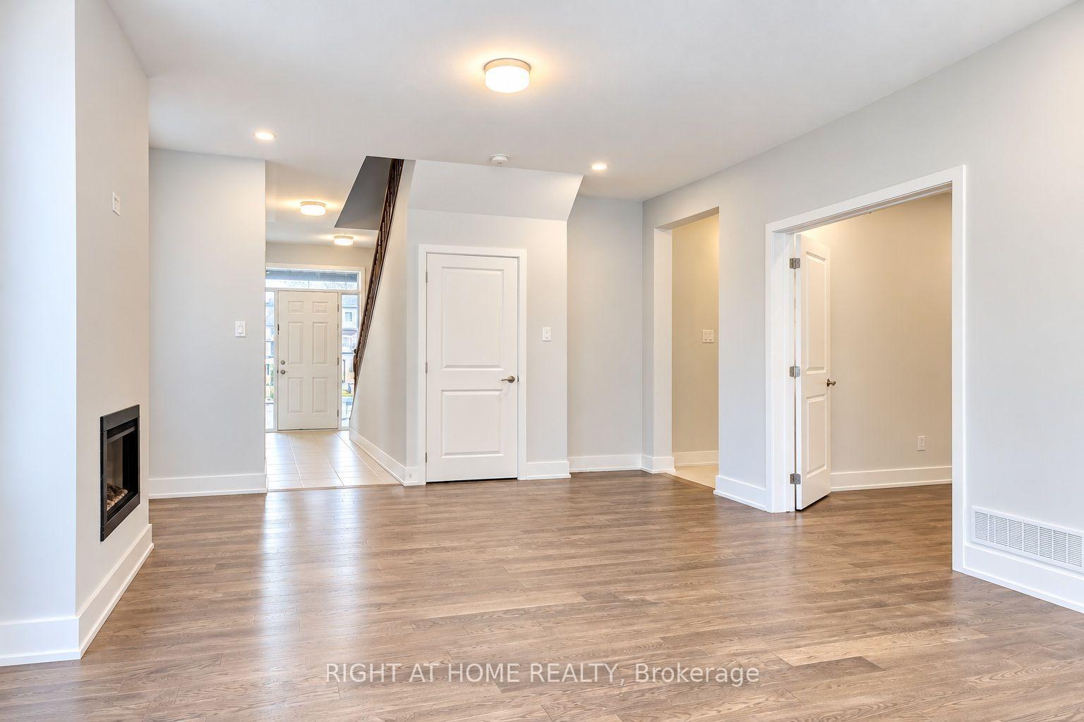 Photo 8 of 615 Cygnus Street, Ottawa, Barrhaven - Half Moon Bay — HOMEH