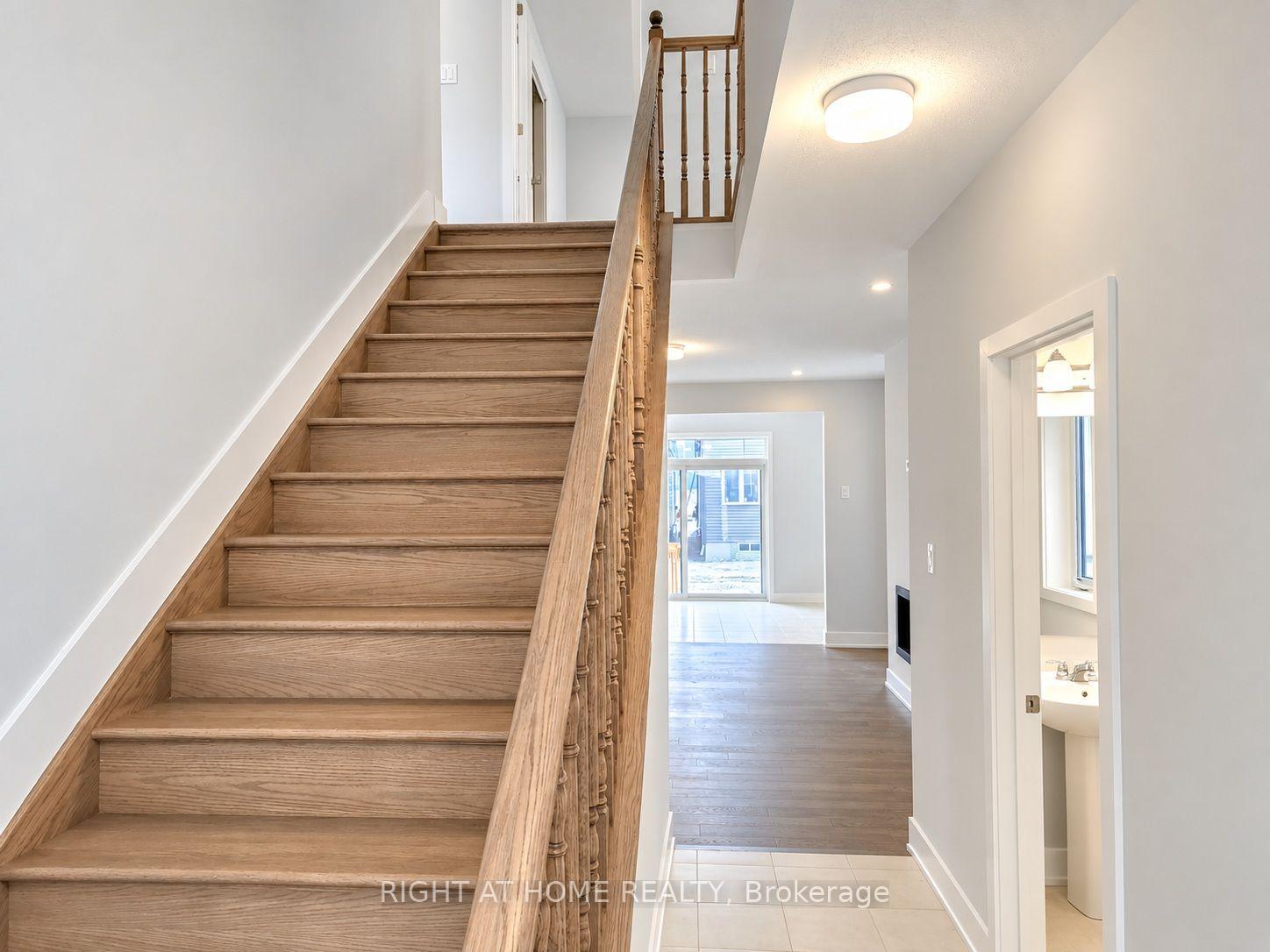 Photo 15 of 615 Cygnus Street, Ottawa, Barrhaven - Half Moon Bay — HOMEH
